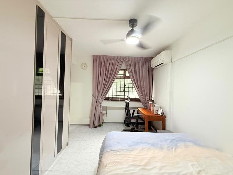 271 Toh Guan Road, 271 Toh Guan Road, Boon Lay / Jurong / Tuas, 3 Bedrooms, 1,076 sqft, HDB Flat For Sale, by Frankie Er, 500296876 - Bedroom - PropertyGuru.com.sg