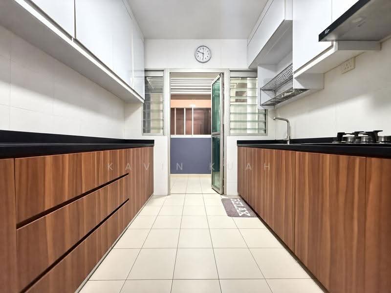 526D Costa Ris, 526D Pasir Ris Street 51, Pasir Ris / Tampines, 3 Bedrooms, 1,001 sqft, HDB Flat For Sale, by Kavin Kuah, 500296909 - Kitchen - PropertyGuru.com.sg