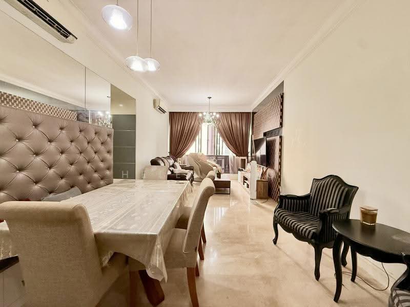 Regent Heights, 50 Bukit Batok East Avenue 5, Dairy Farm / Bukit Panjang / Choa Chu Kang, 2 Bedrooms, 1,023 sqft, Condominium For Sale, by Helen Ang, 500296919 - Living Room - PropertyGuru.com.sg