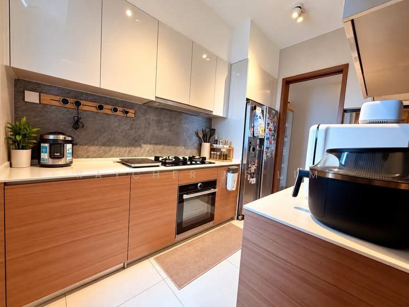 Stirling Residences, 25 Stirling Road, Alexandra / Commonwealth, 3 Bedrooms, 1,055 sqft, Condominium For Sale, by Raycher MF Lim, 500296950 - Kitchen - PropertyGuru.com.sg