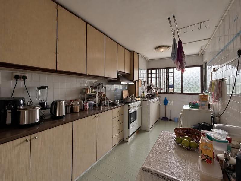 108 Bedok Reservoir Road, 108 Bedok Reservoir Road, Bedok / Upper East Coast, 3 Bedrooms, 1,001 sqft, HDB Flat For Sale, by Karmen Seam, 500296958 - Kitchen - PropertyGuru.com.sg