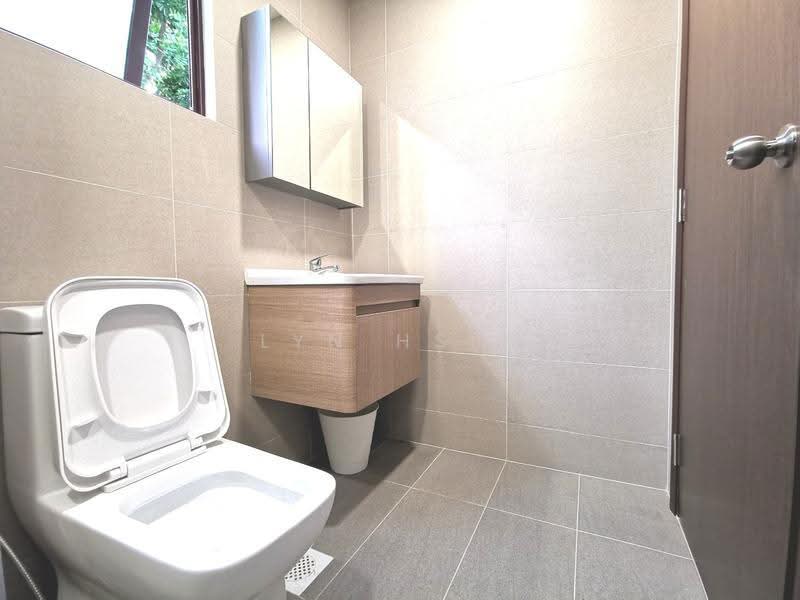 4b2b near boon keng mrt, Farrer Park / Serangoon Rd, 4 Bedrooms, 1,150 sqft, Apartment For Rent, by Lyn Hsia, 500296966 - Bathroom - PropertyGuru.com.sg