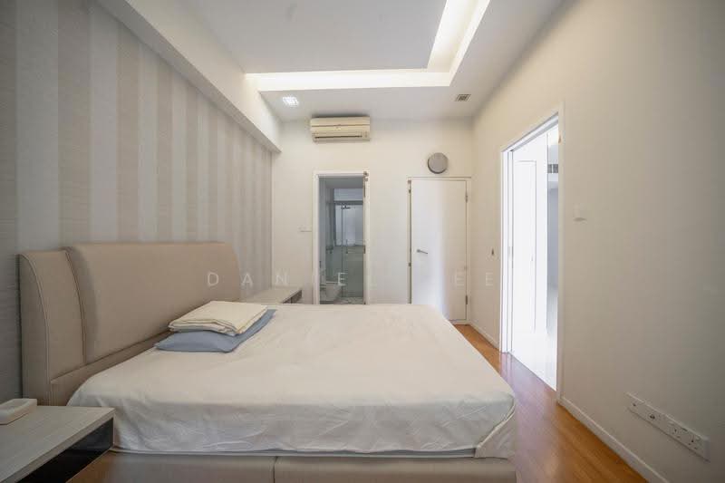 Freehold 1 Bedroom Bukit Timah — King Albert Park MRT | Suitable for Expats, Tanglin / Holland / Bukit Timah, 1 Bedroom, 570 sqft, Condominium For Sale, by Daniel Lee, 500296968 - Bedroom - PropertyGuru.com.sg