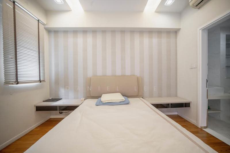 Freehold 1 Bedroom Bukit Timah — King Albert Park MRT | Suitable for Expats, Tanglin / Holland / Bukit Timah, 1 Bedroom, 570 sqft, Condominium For Sale, by Daniel Lee, 500296968 - Bedroom - PropertyGuru.com.sg