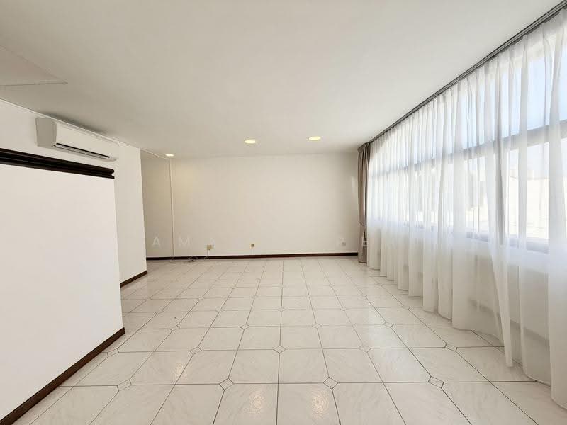 Siglap Centre, 55 Siglap Road, East Coast / Marine Parade, 3 Bedrooms, 1,290 sqft, Apartment For Rent, by Amanda Peh, 500296972 - PropertyGuru.com.sg