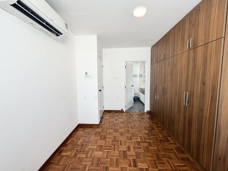 Siglap Centre, 55 Siglap Road, East Coast / Marine Parade, 3 Bedrooms, 1,290 sqft, Apartment For Rent, by Amanda Peh, 500296972 - PropertyGuru.com.sg