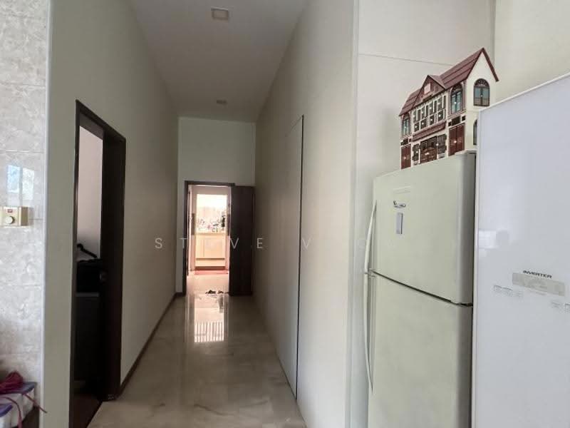 Sembawang Hills Estate, Sembawang Hills Drive, Ang Mo Kio / Bishan / Thomson, 5 Bedrooms, 4,500 sqft, Corner Terrace For Sale, by Steve Voon, 500296990 - PropertyGuru.com.sg