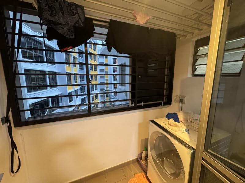 336C Anchorvale Crescent, 336C Anchorvale Crescent, Hougang / Punggol / Sengkang, 3 Bedrooms, 990 sqft, HDB Flat For Rent, by LEONG SHI JIE, 500297000 - Balcony - PropertyGuru.com.sg