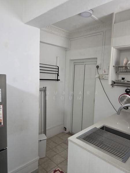 460 Tampines Street 42, 460 Tampines Street 42, Pasir Ris / Tampines, Studio, 300 sqft, HDB Flat For Rent, by Monuahara Begum, 500297024 - Kitchen - PropertyGuru.com.sg