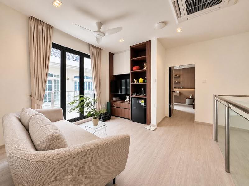 Pasir Panjang Freehold Semi-D, Buona Vista / West Coast / Clementi New Town, 5 Bedrooms, 3,800 sqft, Semi-Detached House For Sale, by Lucas Leow, 500297026 - Living Room - PropertyGuru.com.sg
