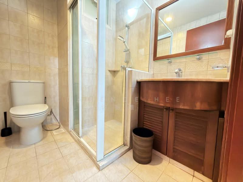 Seletar Springs Condominium, 108 Gerald Drive, Seletar / Yio Chu Kang, 3 Bedrooms, 1,302 sqft, Condominium For Sale, by Clarence Hee 许振雄, 500297029 - Common Bathroom - PropertyGuru.com.sg