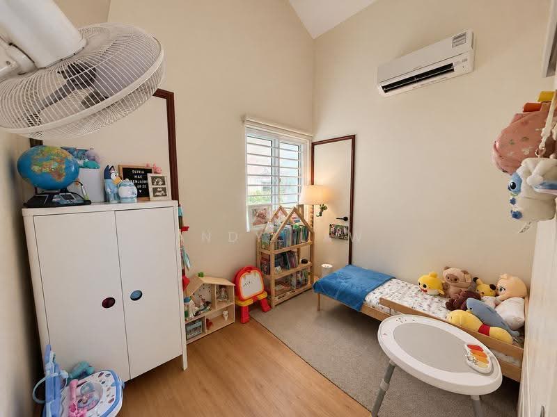 Seletar Springs Condominium, 106 Gerald Drive, Seletar / Yio Chu Kang, 4 Bedrooms, 1,561 sqft, Condominium For Sale, by Andy Law, 500297041 - Bedroom - PropertyGuru.com.sg