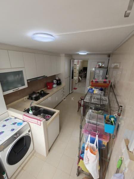 744 Bedok Reservoir Road, 744 Bedok Reservoir Road, Bedok / Upper East Coast, 2 Bedrooms, 721 sqft, HDB Flat For Sale, by Derrick Tan, 500297046 - Kitchen - PropertyGuru.com.sg