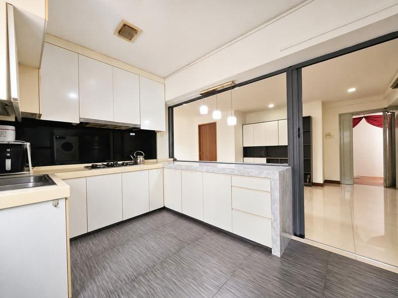 403A Fernvale Lane, 403A Fernvale Lane, Seletar / Yio Chu Kang, 3 Bedrooms, 1,195 sqft, HDB Flat For Sale, by Gabriel Ong, 500297089 - Kitchen - PropertyGuru.com.sg