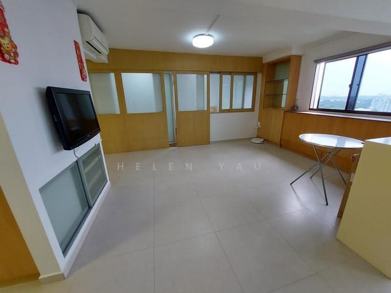 13 Holland Drive, 13 Holland Drive, Tanglin / Holland / Bukit Timah, 3 Bedrooms, 947 sqft, HDB Flat For Rent, by Helen Yau, 500297099 - Living Room - PropertyGuru.com.sg