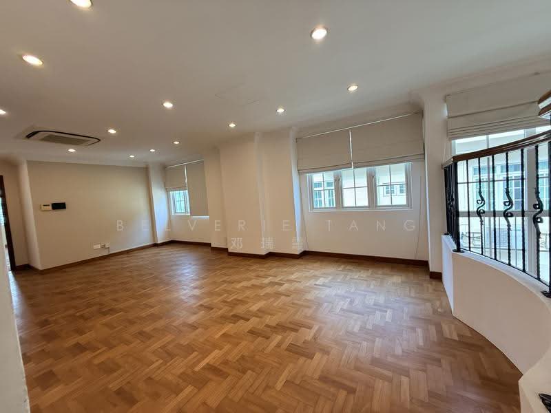 Braddell Heights Estate Landed, Melrose Drive, Braddell Heights, Lorong Chuan, Sundridge Park, Cotswold Close, Chiltern Drive, Matlock Rise, Lynwood Grove, Clifton Vale, Dunsfold Drive, Wolskel Road, Jln Girang, Jln Riang, Sommerville Road, Macpherson / Potong Pasir, 6 Bedrooms, 4,700 sqft, Detached House For Rent, by Belverie Tang 邓瑞霞, 500297110 - Living Room - PropertyGuru.com.sg