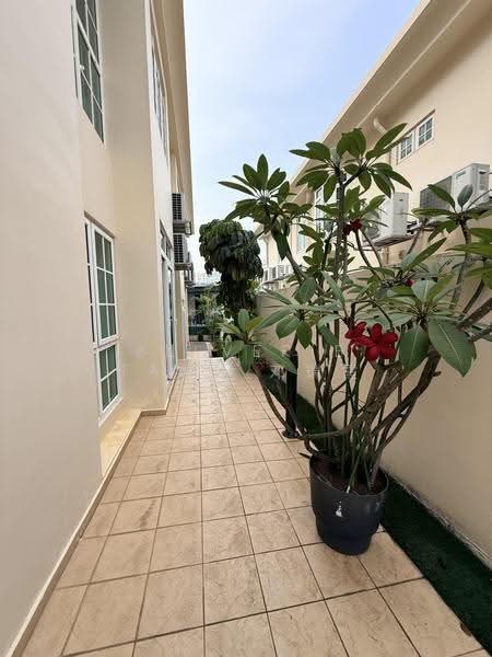 Braddell Heights Estate Landed, Melrose Drive, Braddell Heights, Lorong Chuan, Sundridge Park, Cotswold Close, Chiltern Drive, Matlock Rise, Lynwood Grove, Clifton Vale, Dunsfold Drive, Wolskel Road, Jln Girang, Jln Riang, Sommerville Road, Macpherson / Potong Pasir, 6 Bedrooms, 4,700 sqft, Detached House For Rent, by Belverie Tang 邓瑞霞, 500297110 - Exterior - PropertyGuru.com.sg