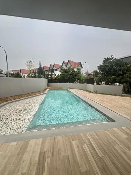 28 Pollen Walk, Seletar / Yio Chu Kang, 5 Bedrooms, 6,641 sqft, Corner Terrace For Sale, by Josephine Lim J R 林婕容 (区域分行董事 ), 500297112 - Pool - PropertyGuru.com.sg