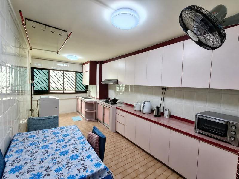 168 Woodlands Street 11, 168 Woodlands Street 11, Admiralty / Woodlands, 3 Bedrooms, 915 sqft, HDB Flat For Rent, by Jim Tan, 500297122 - Kitchen - PropertyGuru.com.sg