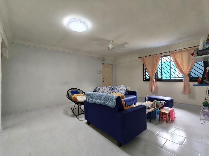 168 Woodlands Street 11, 168 Woodlands Street 11, Admiralty / Woodlands, 3 Bedrooms, 915 sqft, HDB Flat For Rent, by Jim Tan, 500297122 - Living Room - PropertyGuru.com.sg