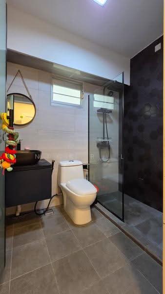 522C Tampines Central 7, 522C Tampines Central 7, Pasir Ris / Tampines, 3 Bedrooms, 1,216 sqft, HDB Flat For Sale, by Nick R. L, 500297144 - Bathroom - PropertyGuru.com.sg