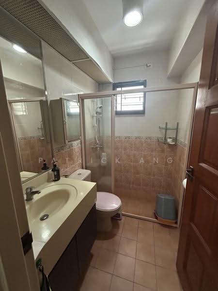 49 Jalan Tiga, 49 Jalan Tiga, Eunos / Geylang / Paya Lebar, 3 Bedrooms, 1,001 sqft, HDB Flat For Sale, by Patrick Ang, 500297158 - Bathroom - PropertyGuru.com.sg