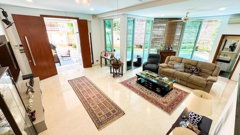 Renovated D19 Semi D, Jalan Limbok, Rosyth Road, Phillips Ave, Hougang / Punggol / Sengkang, 6 Bedrooms, 4,600 sqft, Semi-Detached House For Sale, by Desmond Chan, 500297177 - Living Room - PropertyGuru.com.sg