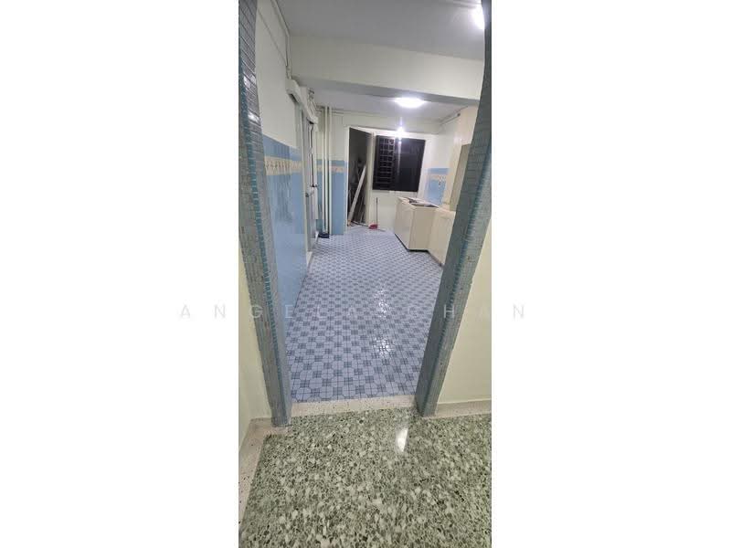 45 Sims Drive, 45 Sims Drive, Eunos / Geylang / Paya Lebar, 2 Bedrooms, 670 sqft, HDB Flat For Rent, by Angela Chan, 500297214 - Kitchen - PropertyGuru.com.sg