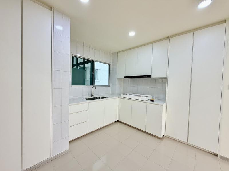 Kim Sia Court, 1 Jalan Jintan, Orchard / River Valley, 2 Bedrooms, 1,066 sqft, Apartment For Sale, by Kennie Yau, 500297245 - Kitchen - PropertyGuru.com.sg