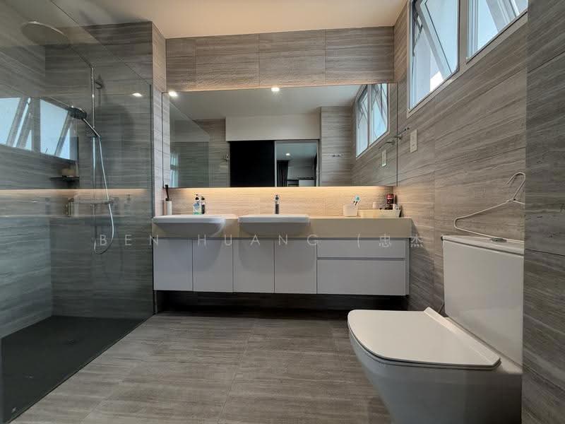 SEEN Rare 3 Storey Semi-D @ Seletar Estate Near Greenwich, Neram / Mimosa / Saraca, Seletar / Yio Chu Kang, 5 Bedrooms, 3,200 sqft, Semi-Detached House For Sale, by Ben Huang (忠杰), 500297260 - Bathroom - PropertyGuru.com.sg