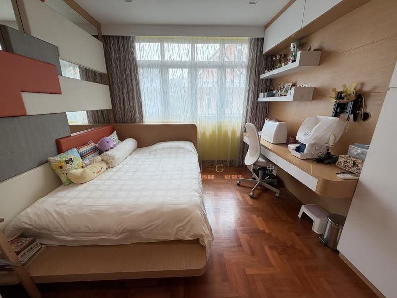SEEN Rare 3 Storey Semi-D @ Seletar Estate Near Greenwich, Neram / Mimosa / Saraca, Seletar / Yio Chu Kang, 5 Bedrooms, 3,200 sqft, Semi-Detached House For Sale, by Ben Huang (忠杰), 500297260 - Bedroom - PropertyGuru.com.sg