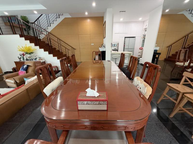 SEEN Rare 3 Storey Semi-D @ Seletar Estate Near Greenwich, Neram / Mimosa / Saraca, Seletar / Yio Chu Kang, 5 Bedrooms, 3,200 sqft, Semi-Detached House For Sale, by Ben Huang (忠杰), 500297260 - Dining Room - PropertyGuru.com.sg
