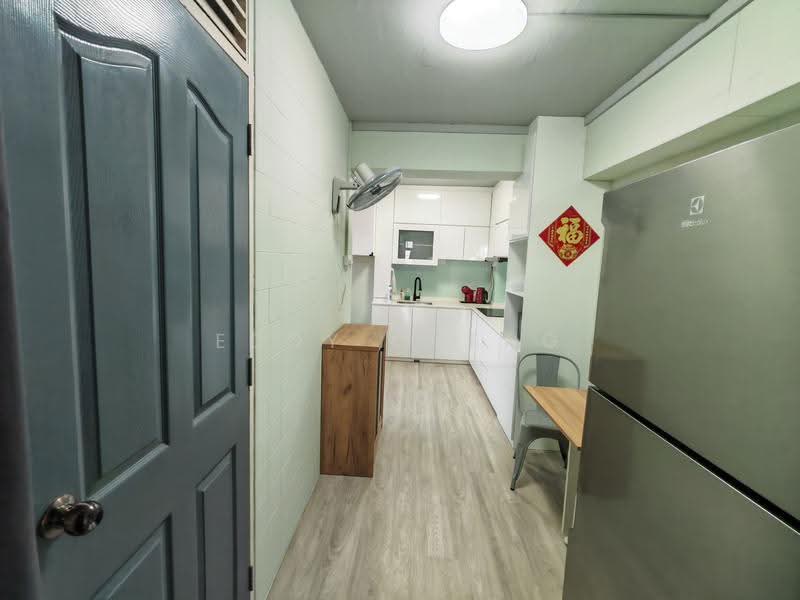 220 Hougang Street 21, 220 Hougang Street 21, Hougang / Punggol / Sengkang, 2 Bedrooms, 812 sqft, HDB Flat For Rent, by Eddy Cheng, 500297282 - Kitchen - PropertyGuru.com.sg