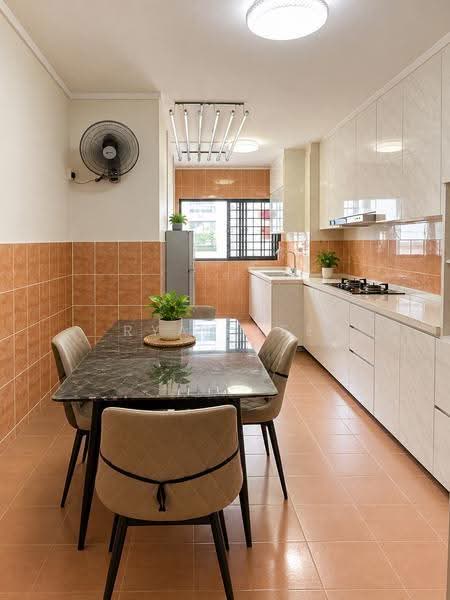 116 Pending Road, 116 Pending Road, Dairy Farm / Bukit Panjang / Choa Chu Kang, 2 Bedrooms, 786 sqft, HDB Flat For Sale, by Ryan Lee, 500297291 - Kitchen - PropertyGuru.com.sg