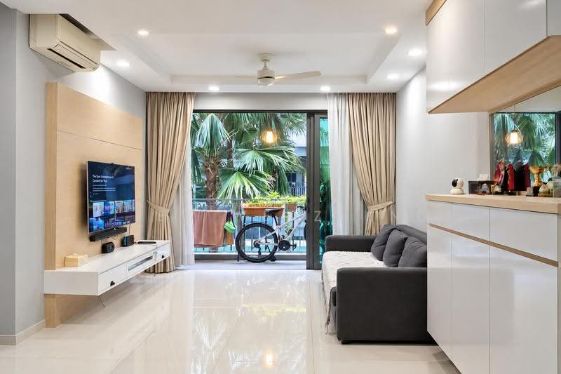 Esparina Residences, 111 Compassvale Bow, Hougang / Punggol / Sengkang, 2 Bedrooms, 829 sqft, Condominium For Rent, by Liew Wenzheng, 500297342 - Living Room - PropertyGuru.com.sg
