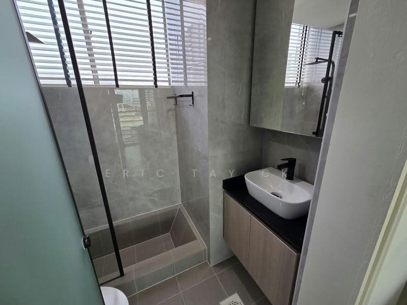 Kent Residences, 23 Kent Road, Farrer Park / Serangoon Rd, 1 Bedroom, 818 sqft, Condominium For Rent, by Eric Tay CK, 500297346 - Bathroom - PropertyGuru.com.sg
