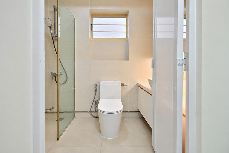 183 Jelebu Road, 183 Jelebu Road, Dairy Farm / Bukit Panjang / Choa Chu Kang, 4 Bedrooms, 1,356 sqft, HDB Flat For Sale, by Nicholas Fheng, 500297402 - Master Bathroom - PropertyGuru.com.sg