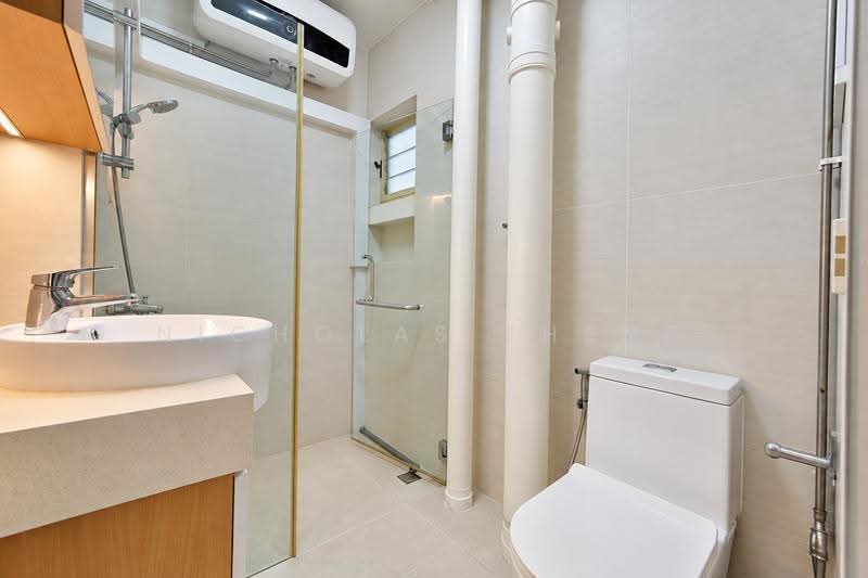 183 Jelebu Road, 183 Jelebu Road, Dairy Farm / Bukit Panjang / Choa Chu Kang, 4 Bedrooms, 1,356 sqft, HDB Flat For Sale, by Nicholas Fheng, 500297402 - Common Bathroom - PropertyGuru.com.sg