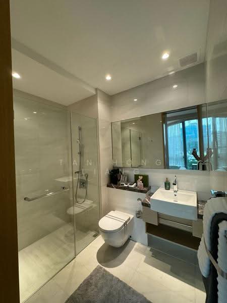 Cliveden at Grange, 100 Grange Road, Tanglin / Holland / Bukit Timah, 4 Bedrooms, 2,842 sqft, Condominium For Sale, by Tan Hong Liang, 500297403 - Bathroom - PropertyGuru.com.sg