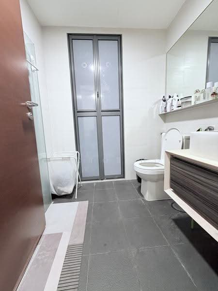 Vibes @ Upper Serangoon, 488 Upper Serangoon Road, Hougang / Punggol / Sengkang, 1 Bedroom, 441 sqft, Apartment For Sale, by Victor Ho, 500297404 - Bathroom - PropertyGuru.com.sg