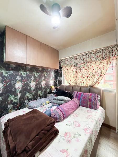 180A Rivervale Crescent, 180A Rivervale Crescent, Hougang / Punggol / Sengkang, 1 Bedroom, 505 sqft, HDB Flat For Sale, by Natalie Lim, 500297410 - Bedroom - PropertyGuru.com.sg
