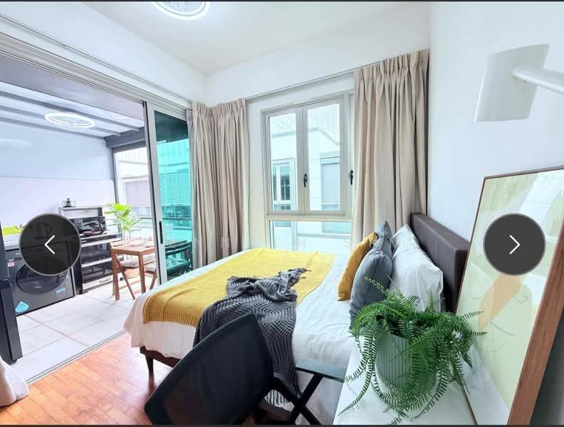 Queen bedded bedroom