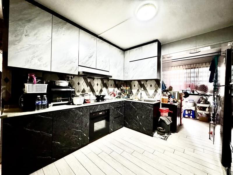 421 Pasir Ris Drive 6, 421 Pasir Ris Drive 6, Pasir Ris / Tampines, 3 Bedrooms, 1,130 sqft, HDB Flat For Sale, by Muhd Farhan, 500297434 - Kitchen - PropertyGuru.com.sg