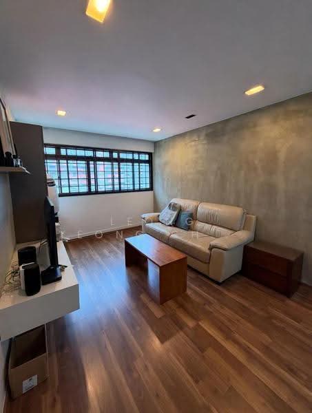 7 Tanjong Pagar Plaza, 7 Tanjong Pagar Plaza, Chinatown / Tanjong Pagar, 3 Bedrooms, 865 sqft, HDB Flat For Rent, by Leong Yeong Cherng, 500297435 - Living Room - PropertyGuru.com.sg
