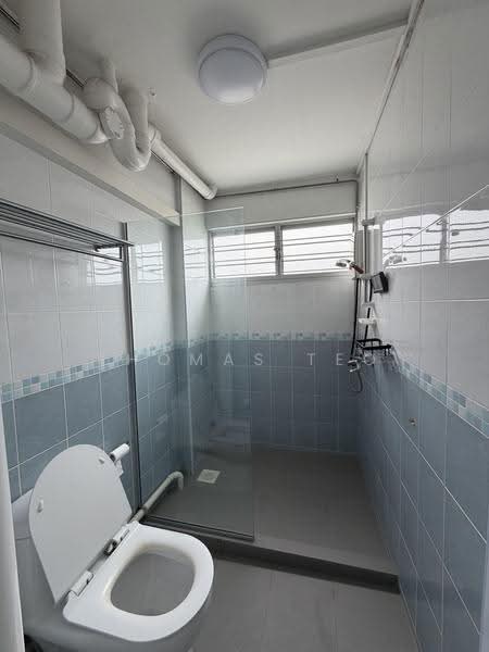 642 Ang Mo Kio Avenue 5, 642 Ang Mo Kio Avenue 5, Ang Mo Kio / Bishan / Thomson, 3 Bedrooms, 1,302 sqft, HDB Flat For Rent, by Thomas Teo, 500297449 - Bathroom - PropertyGuru.com.sg