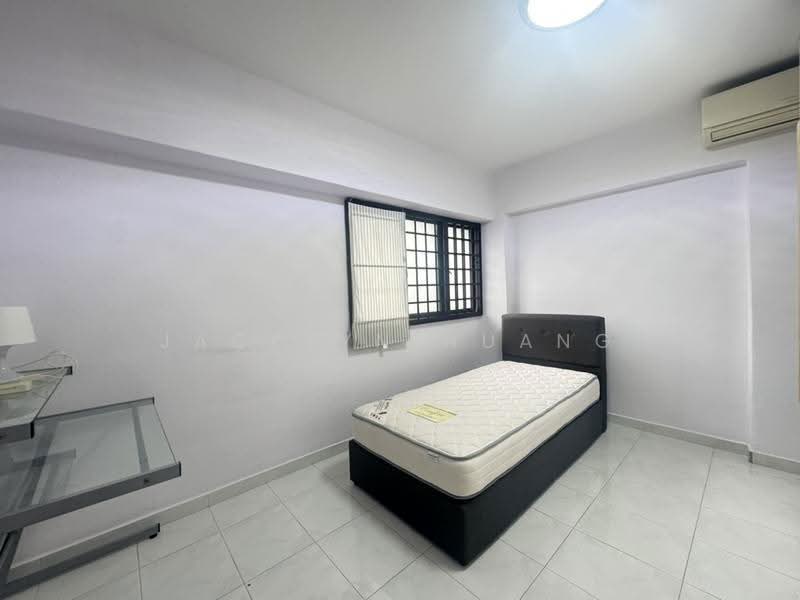 10 Gloucester Road, 10 Gloucester Road, Farrer Park / Serangoon Rd, Room Rental, 100 sqft, HDB Flat For Rent, by Jacklyn Huang, 500297454 - PropertyGuru.com.sg