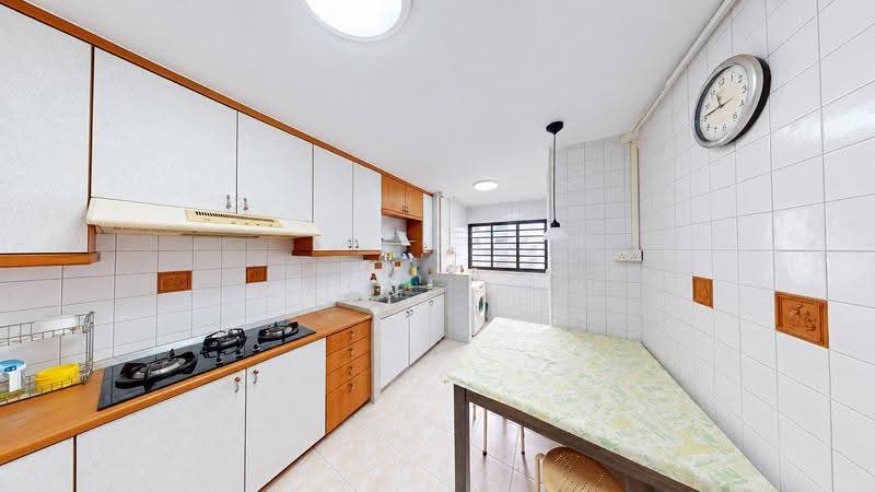233 Tampines Street 21, 233 Tampines Street 21, Pasir Ris / Tampines, 3 Bedrooms, 1,302 sqft, HDB Flat For Sale, by Wayne Lua, 500297495 - PropertyGuru.com.sg