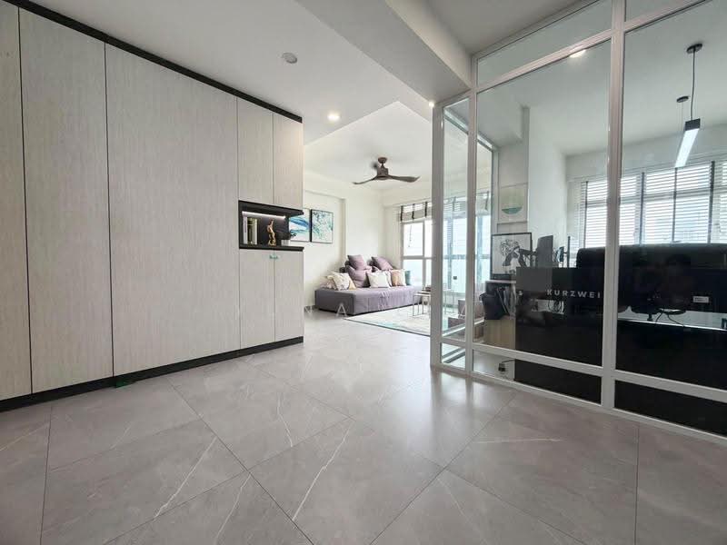 323C Sumang Walk, 323C Sumang Walk, Hougang / Punggol / Sengkang, 3 Bedrooms, 1,001 sqft, HDB Flat For Sale, by Yuna Lim, 500297511 - Living Room - PropertyGuru.com.sg