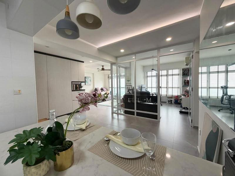323C Sumang Walk, 323C Sumang Walk, Hougang / Punggol / Sengkang, 3 Bedrooms, 1,001 sqft, HDB Flat For Sale, by Yuna Lim, 500297511 - Living Room - PropertyGuru.com.sg