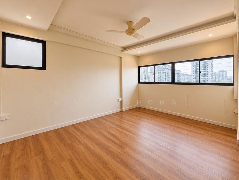 13 Marine Terrace, 13 Marine Terrace, East Coast / Marine Parade, 3 Bedrooms, 1,356 sqft, HDB Flat For Sale, by Vivian Chong, 500297534 - Master bedroom - PropertyGuru.com.sg